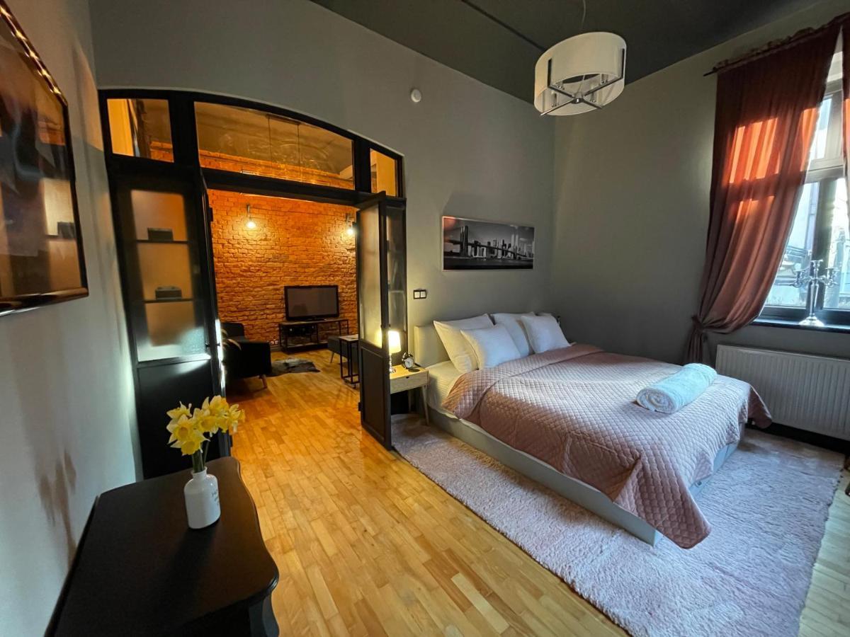 Apartament Podcienie Z Tarasem Bielsko-Biala Old Town Exterior photo
